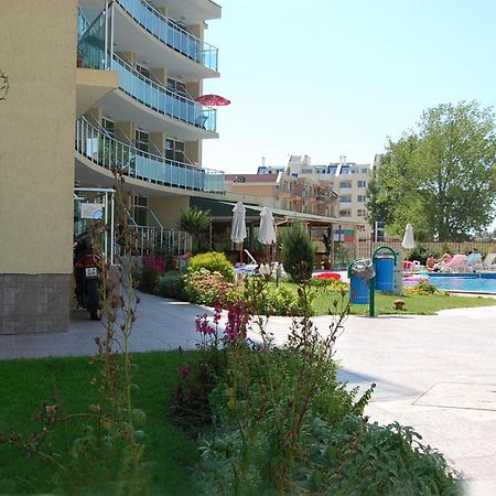 Julia Family Apartments Slăntjev Brjag Exteriör bild