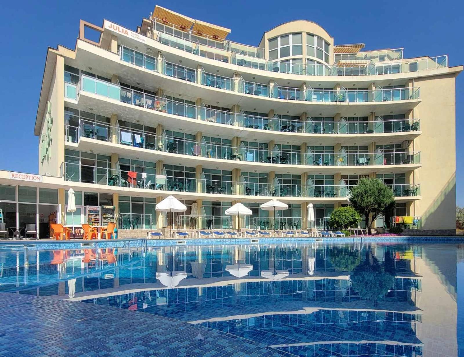 Julia Family Apartments Slăntjev Brjag Exteriör bild