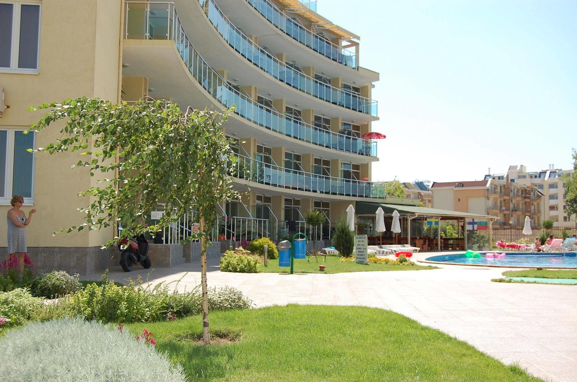 Julia Family Apartments Slăntjev Brjag Exteriör bild