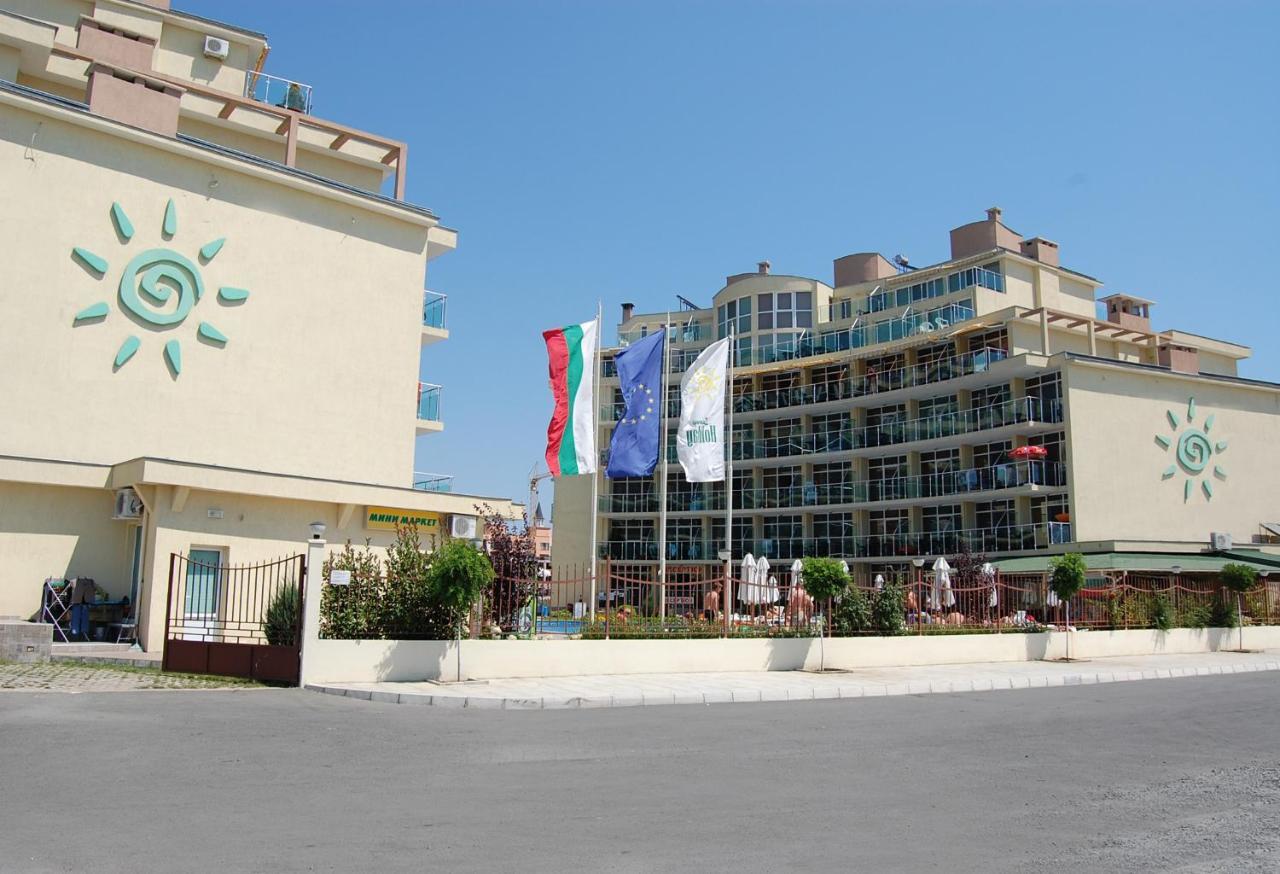 Julia Family Apartments Slăntjev Brjag Exteriör bild